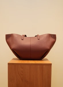 Сумка Tote на магните из кожи фото 803012
