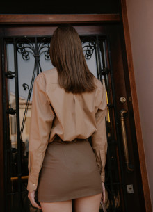 Рубашка с фигурными манжетами и двойной кокеткой фото 846353